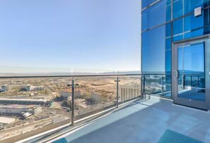 Unclassified image, 5 of 36, button