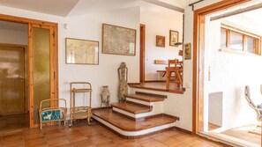 Interior - LES TEULADES - villa with breathtaking sea views in Tamariu-Costa Brava (Tamariu)