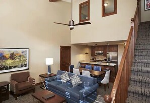 TV, fireplace, video games - Park City | Family Snow Base | Pool + Hot Tub | 3BR Sleeps 8 (Park City)
