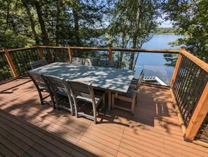 Outdoor dining - Waterfront sunsets and fires at Marble Point Cottage on Crowe Lake (Marmora)