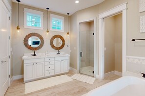 Shower, towels - Resort Pools, Golf Cart Boardwalk to Beach (Port Aransas)