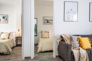 2 Schlafzimmer, Bügeleisen/Bügelbrett, Reisekinderbett, kostenloses WLAN