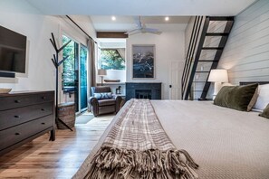 4 bedrooms, travel cot, WiFi, bed sheets