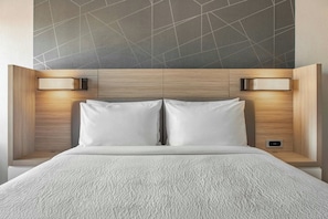 Premium bedding, memory-foam beds, desk, free cots/infant beds