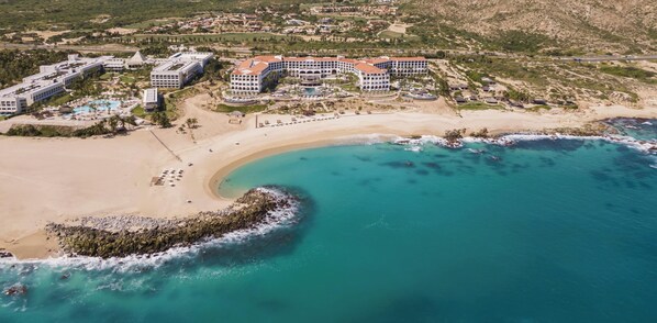 Beach nearby - Los Cabos | Upscale Coastal Retreat | Pool + Beach | 2BR (Cabo del Sol)