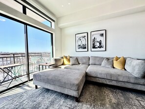 Smart TV, fireplace - The Heights Cozy Stay - Gym&pool 12mins to Midtown and Downtown (Houston)