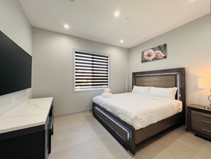 5 Schlafzimmer, Bügeleisen/Bügelbrett, Reisekinderbett, kostenloses WLAN