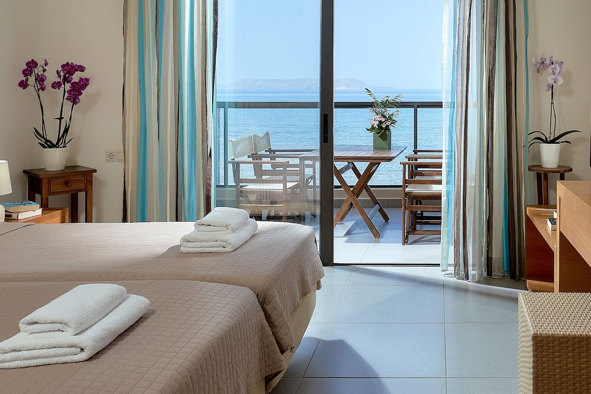 Hochwertige Bettwaren, Zimmersafe, laptopgeeigneter Arbeitsplatz