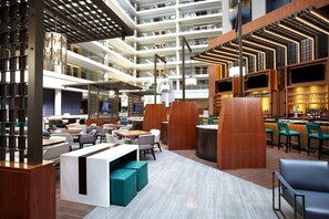 Dining - Washington DC | Friends Capital Retreat | Gym + Downtown | 2BR (Washington)