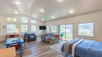 1 chambre, bureau, fer et planche Ă repasser, lit parapluie