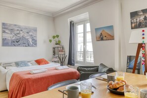 1 quarto, ferros/tábuas de passar roupa, Wi-Fi, roupa de cama