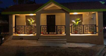 Luxurious 5 BHK Villa with Garden Oasis on the Majestic Mount Abu.
