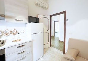 Fridge, microwave, oven