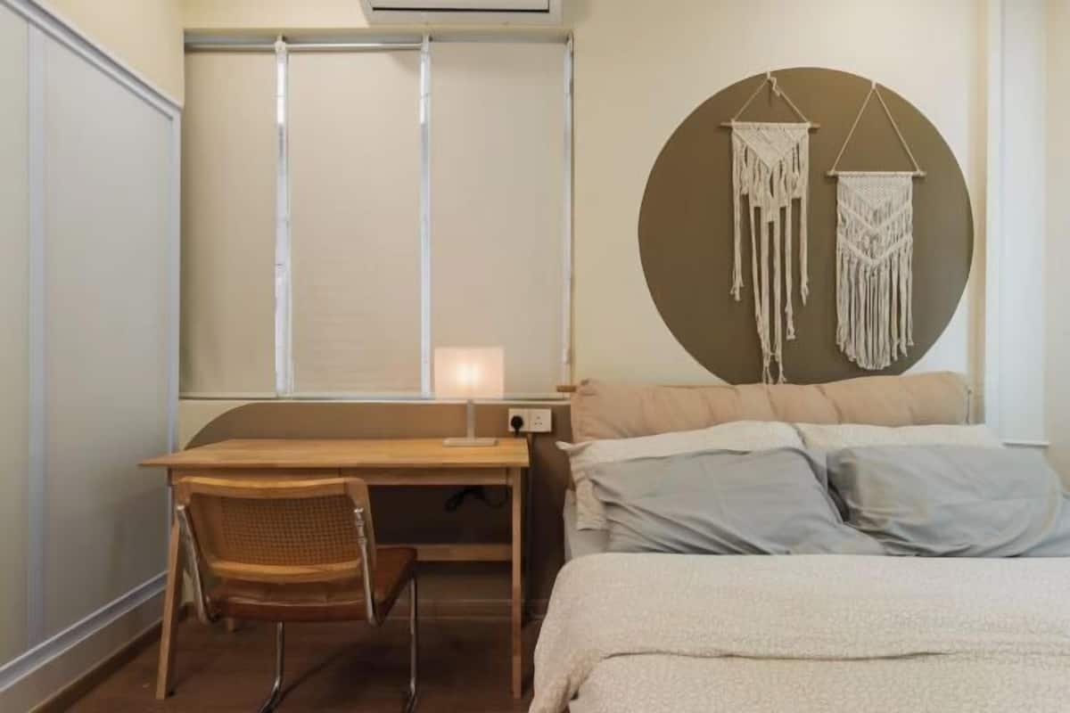 Desk, iron/ironing board, free WiFi, bed sheets