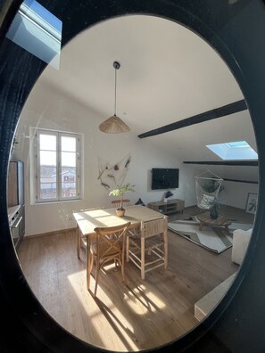 Dining - Louis Xiv, Le Somail (Ginestas)