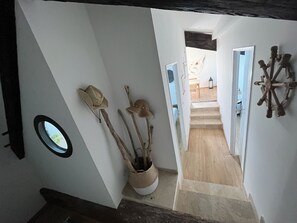 Interior - Louis Xiv, Le Somail (Ginestas)