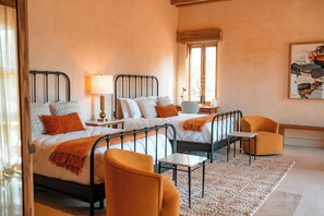 Deluxe-Villa, Blick auf den Weinberg | 1 Schlafzimmer, hochwertige Bettwaren, Daunenbettdecken