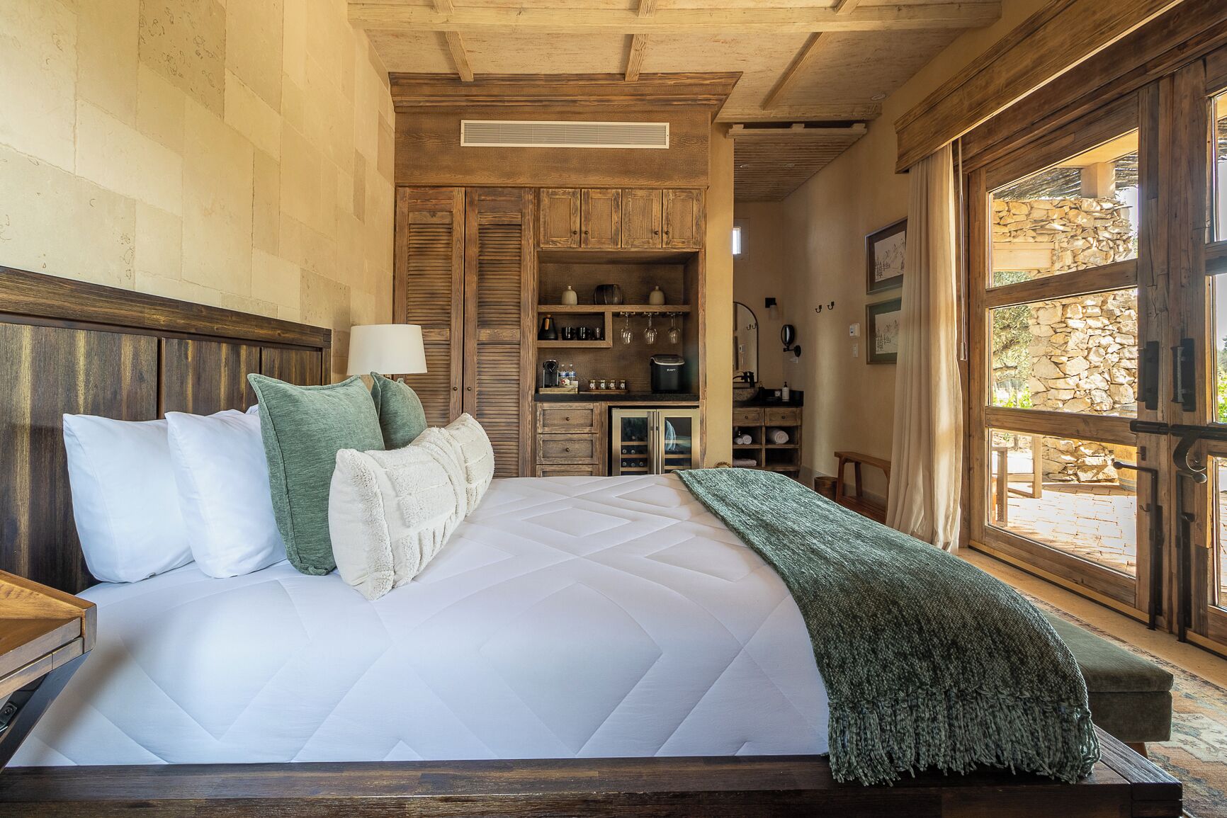 Deluxe Suite, 1 Queen Bed, Vineyard View | 1 bedroom, premium bedding, down duvets, pillow-top beds