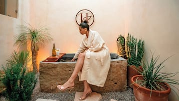 Biệt thự Premium, quang cảnh vườn nho | Bồn tắm spa riêng