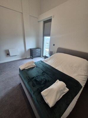 2 Schlafzimmer, Bügeleisen/Bügelbrett, WLAN, Bettwäsche