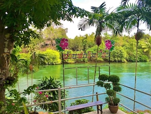 TV - Baan Pak Rim Kuaen Resort (Ban Ta Khun)