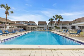Pool - Misty Cove #116 | Pool & Beach Access Nearby (Miramar Beach)