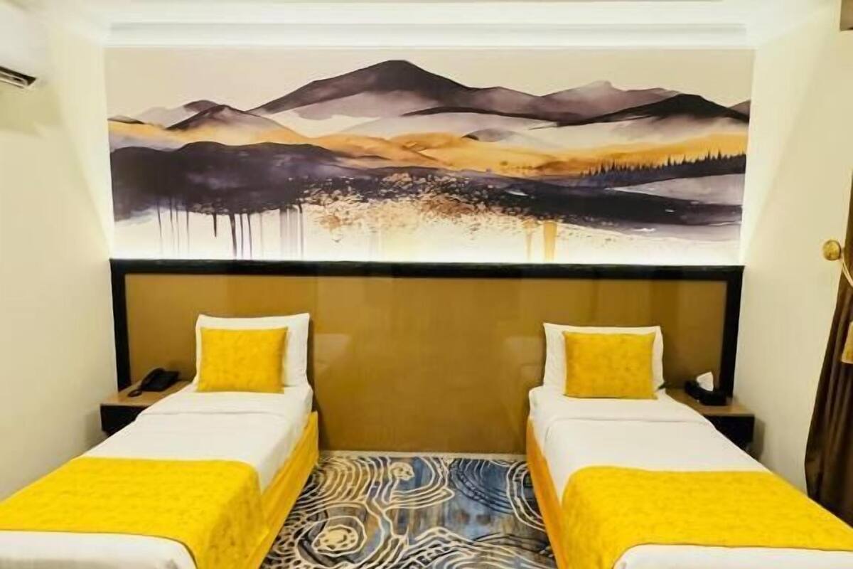 Habitación con 2 camas individuales | 1 dormitorio y ropa de cama de alta calidad