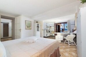 4 quartos, ferros/tábuas de passar roupa, Wi-Fi de cortesia