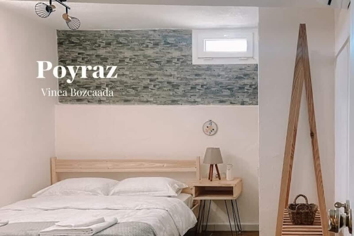 Ropa de cama de alta calidad, minibar y decoración personalizada