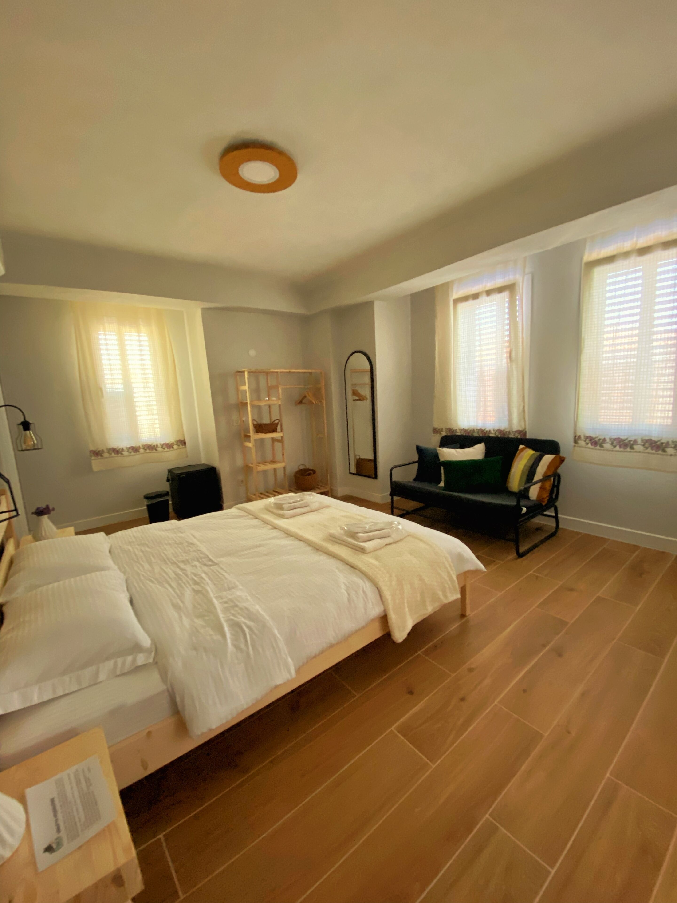 高級客房, 可攜帶寵物, 葡萄園景 | 高級寢具、迷你吧、獨特設計、獨特裝修