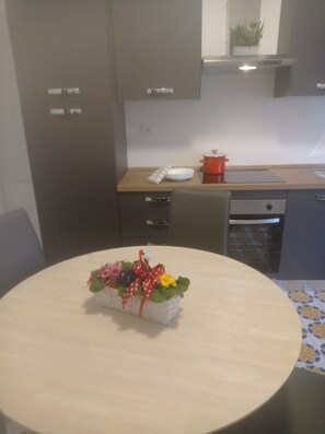 Private kitchen - Perfect Base for the Milan-Cortina 2026 Winter Olympics! Cesate (MI) (Cesate)