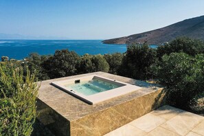室外 SPA 浴池