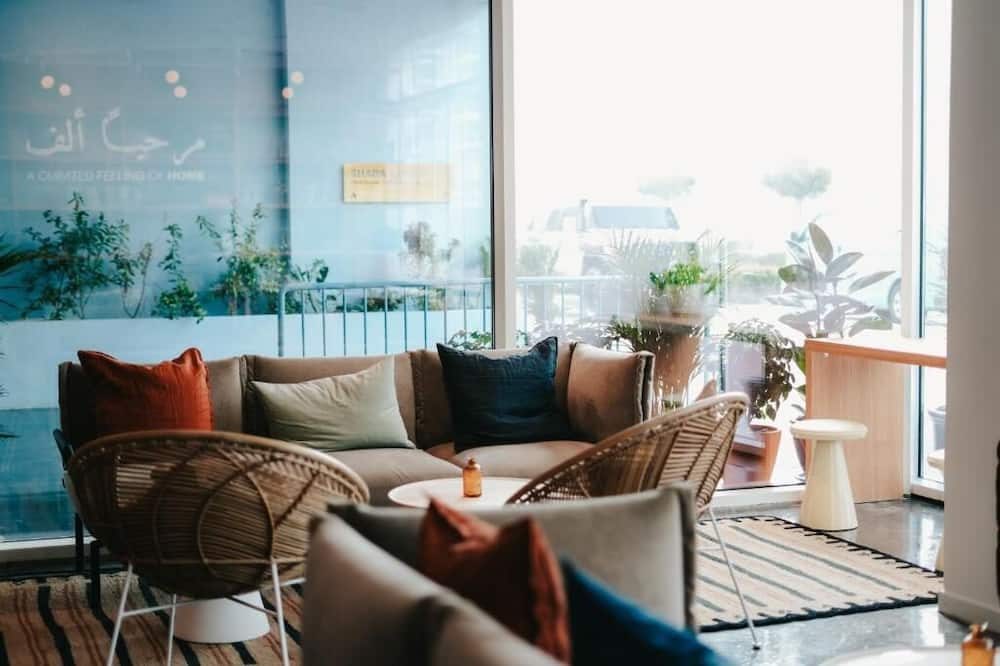 Shada Hotels Jumeirah Gardens