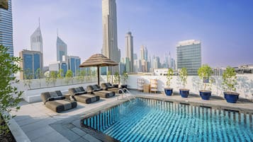 3 outdoor pools