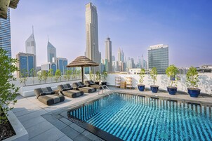 3 piscinas al aire libre