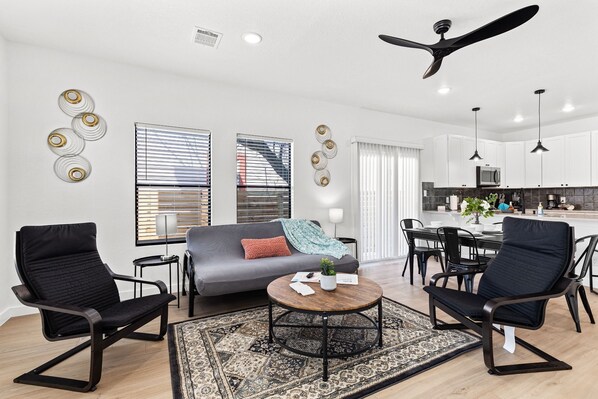 Apartment (3 Bedrooms) | Living area | 50-inch TV with digital channels - Brand New! Relax at 3br/2ba Apt. Near City Center (San Antonio)