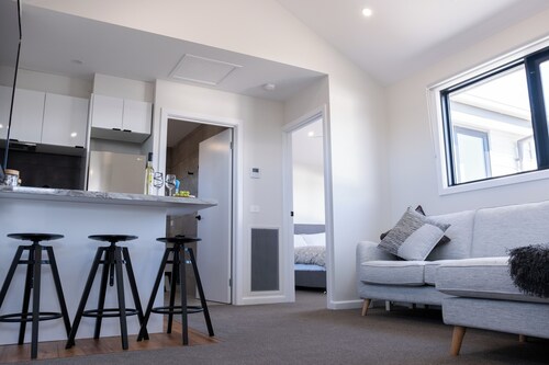 Sea Eagle Suite at Waters Edge