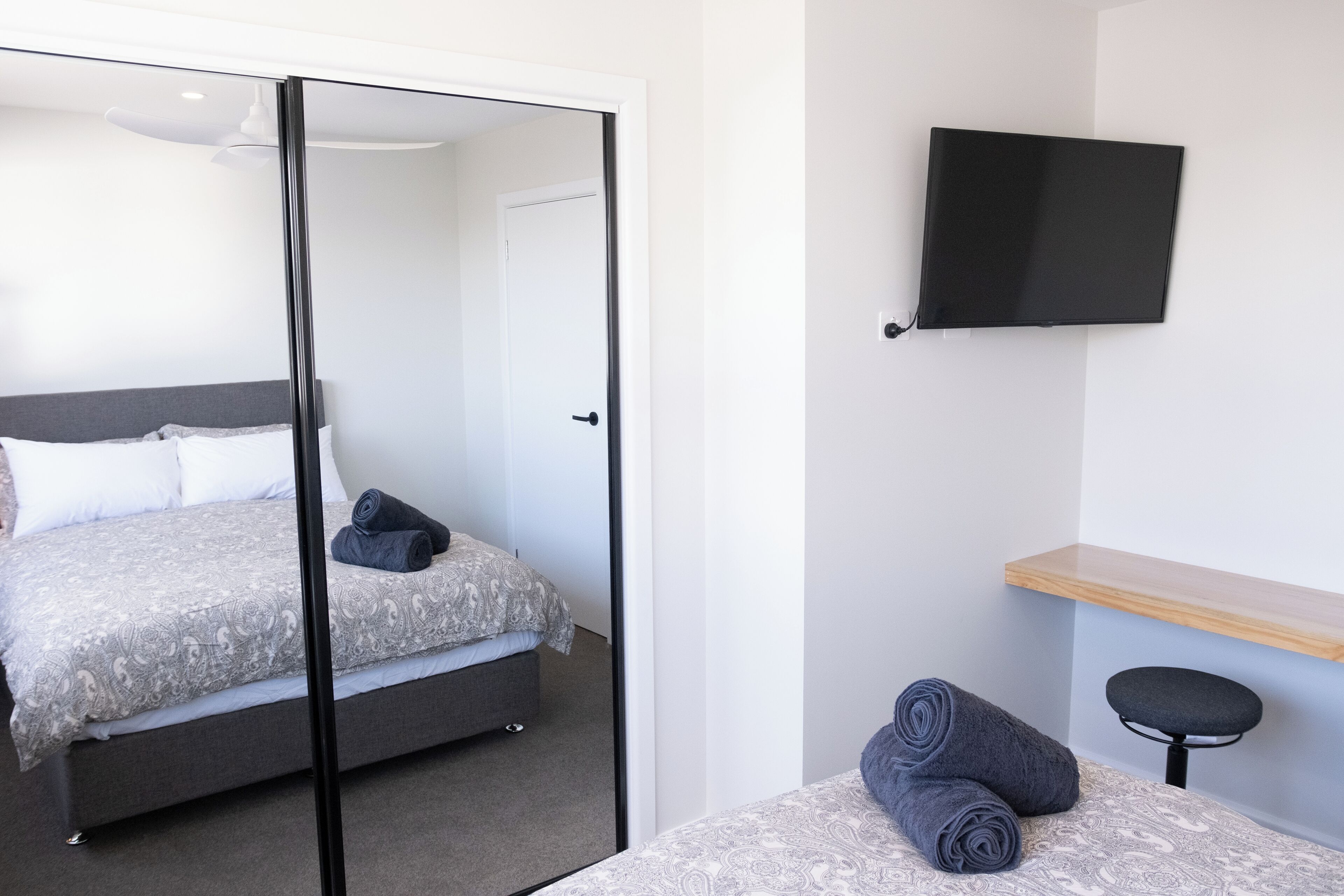 2 bedrooms, desk, iron/ironing board, free WiFi