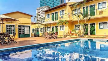 15 piscinas al aire libre