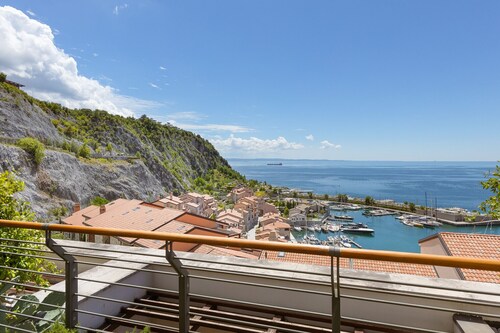 Loggia sul mare -Portopiccolo Apartments