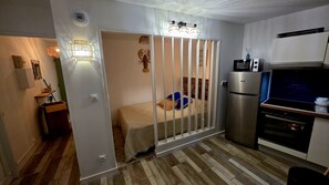 Lydisolering, strygejern/strygebræt, weekendseng, gratis Wi-Fi