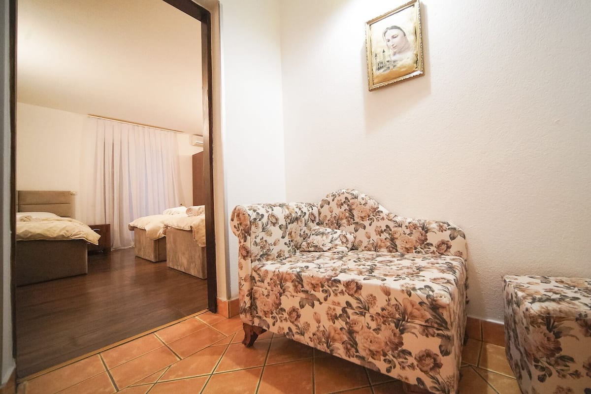 Classic Triple Room