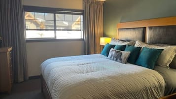 2 bedrooms, iron/ironing board, travel crib, free WiFi