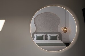 Essential Suite with Balcony& Hot Tub