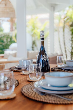 Dining - Bohemian Villa - 5 Minutes Walking From the Beach - Pool (Aruba)