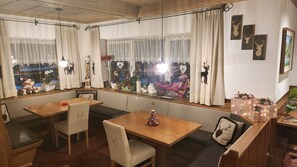 Lobby sitting area - InterHotel B&B (San Giovanni di Fassa)