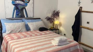 1 bedroom, WiFi, bed sheets