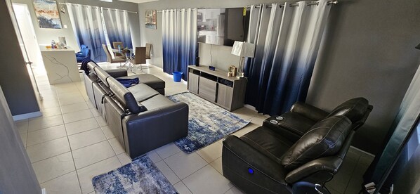 リビング エリア