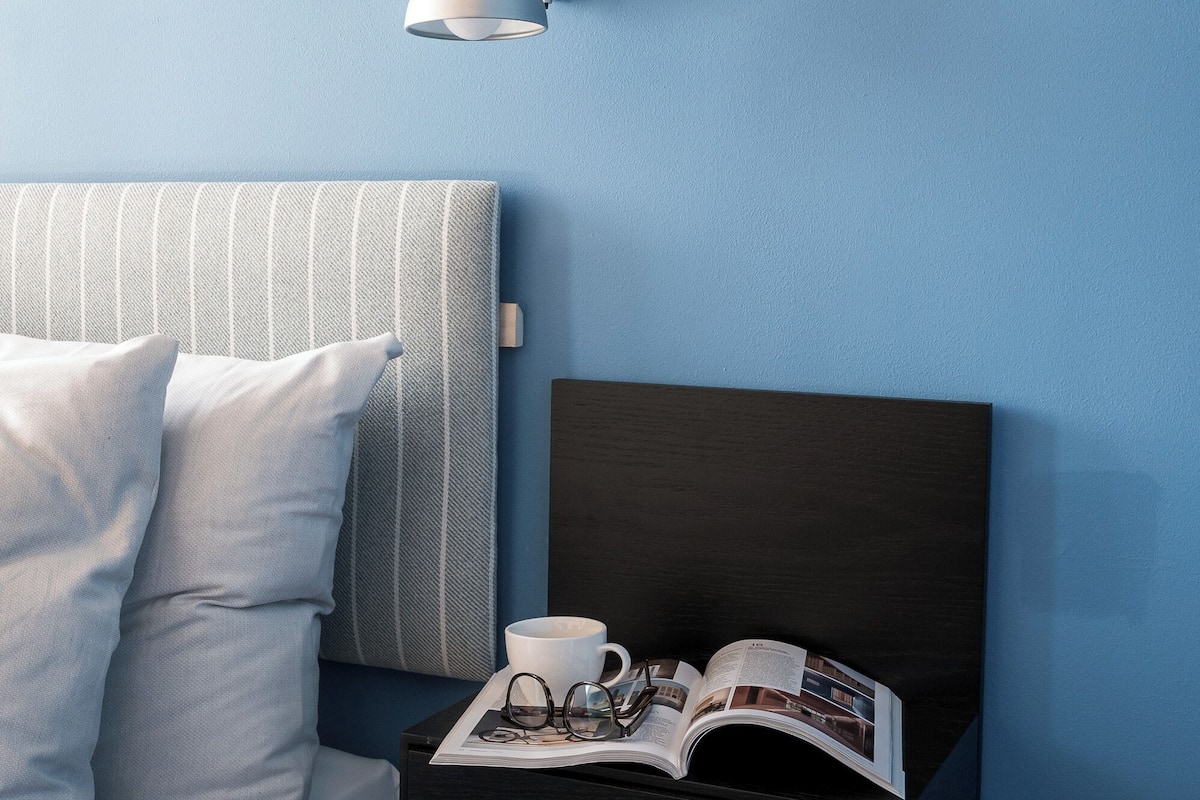 Chambre Design | 1 chambre, literie hypoallergénique, couette en duvet, décor unique