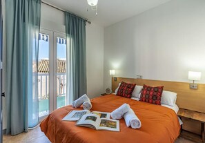 4 bedrooms, desk, iron/ironing board, travel cot